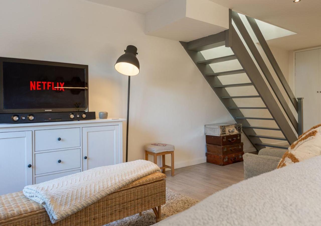 Вілла Modern 2 Bd W/ Garden In The Heart Of Tetbury! Екстер'єр фото